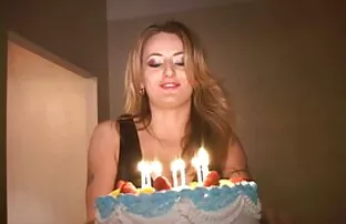 XXX Lera برهنه در ساحل رفت دانلود رایگان فیلم های سینمایی سکسی و شنا برهنه در دریا