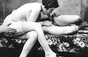 XXX یک مرد به نظر می فیلم سینمایی پورن رایگان رسد زیر دامن کوتاه